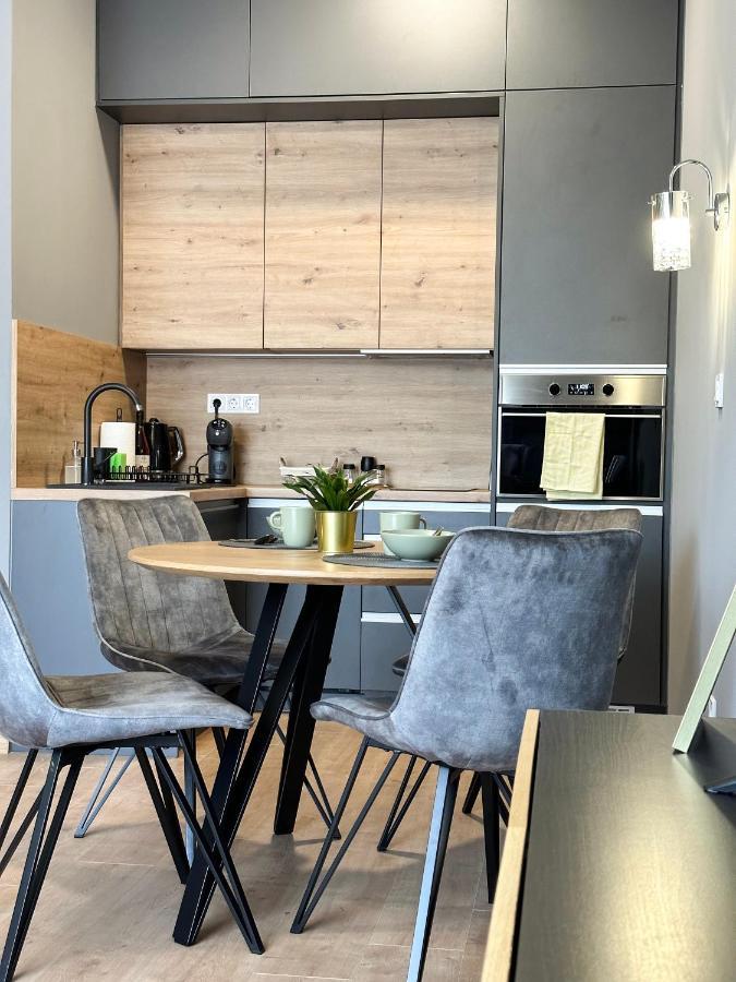 Linden Apartman 107 Glamour (Adults Only) Mosonmagyaróvár Buitenkant foto