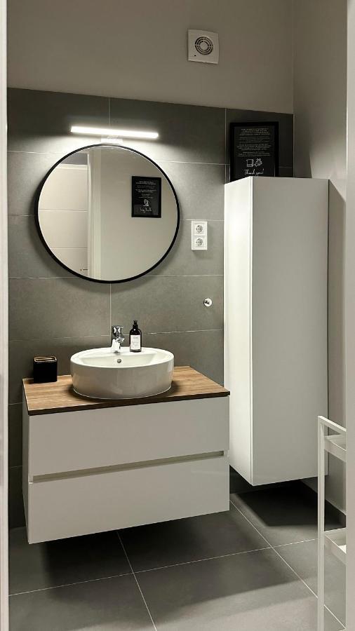 Linden Apartman 107 Glamour (Adults Only) Mosonmagyaróvár Buitenkant foto