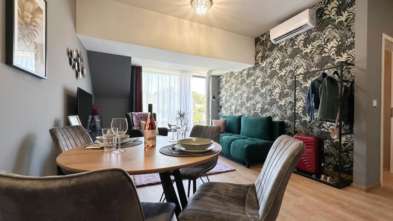 Linden Apartman 107 Glamour (Adults Only) Mosonmagyaróvár Buitenkant foto