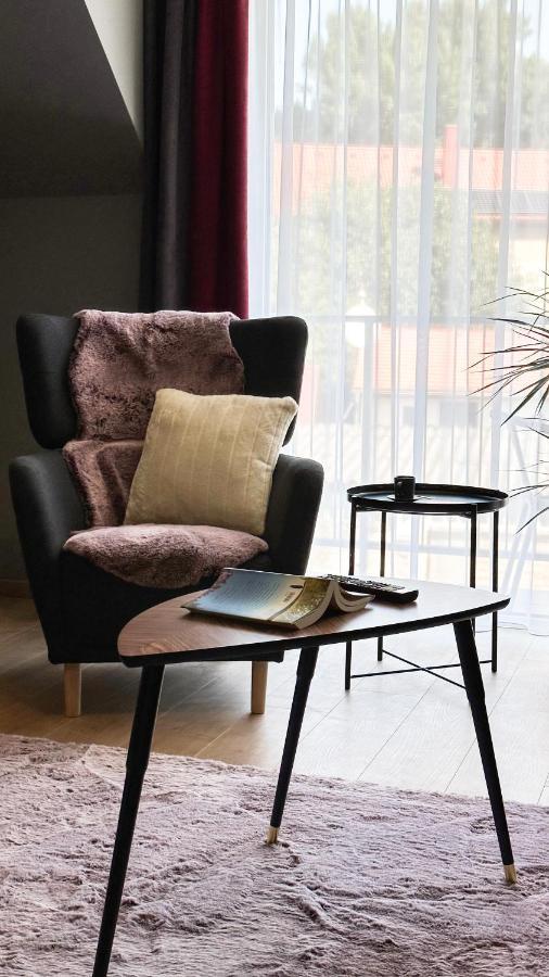 Linden Apartman 107 Glamour (Adults Only) Mosonmagyaróvár Buitenkant foto