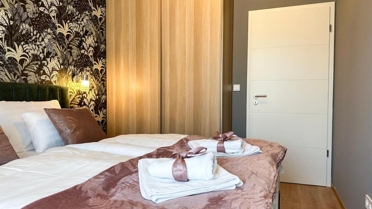 Linden Apartman 107 Glamour (Adults Only) Mosonmagyaróvár Buitenkant foto